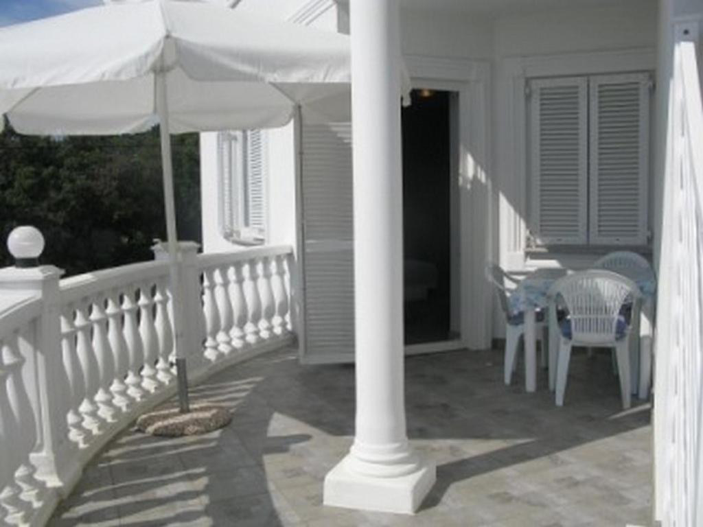 Apartments With A Parking Space Barbat, Rab - 16816 Barbat na Rabu Buitenkant foto